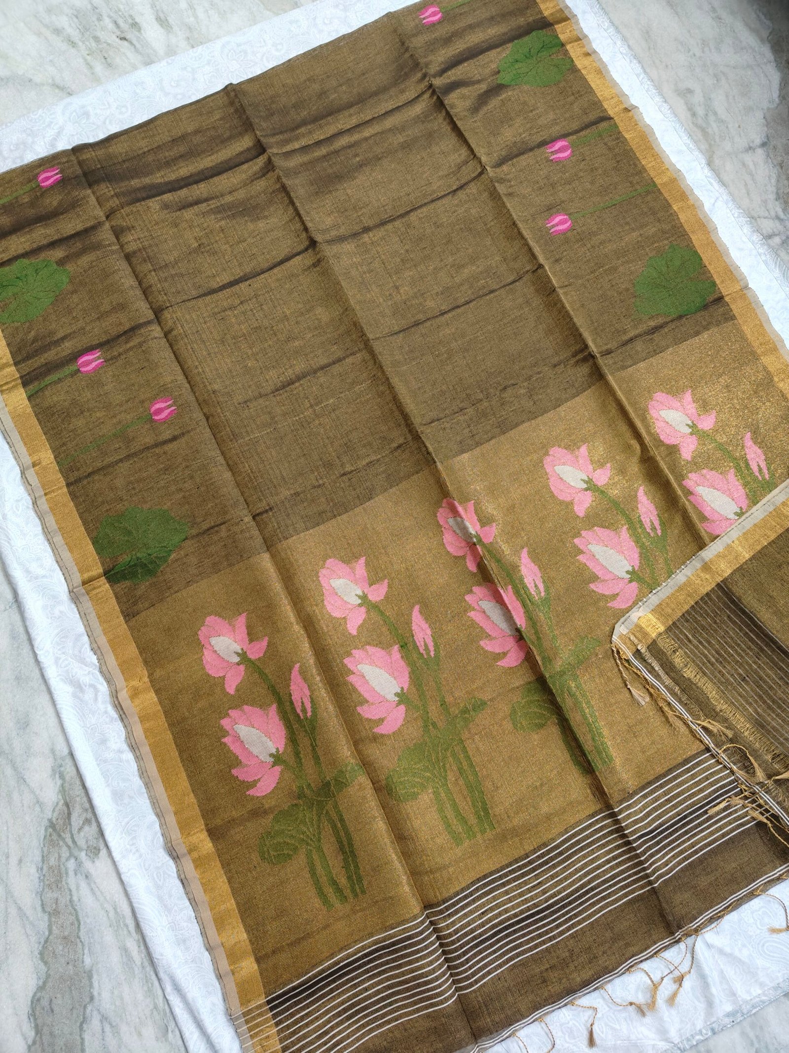 oplus_2097186 Tissue Lenin Handwoven Jamdani Saree with Paithani Pallu (TLPJ18) - Image 1