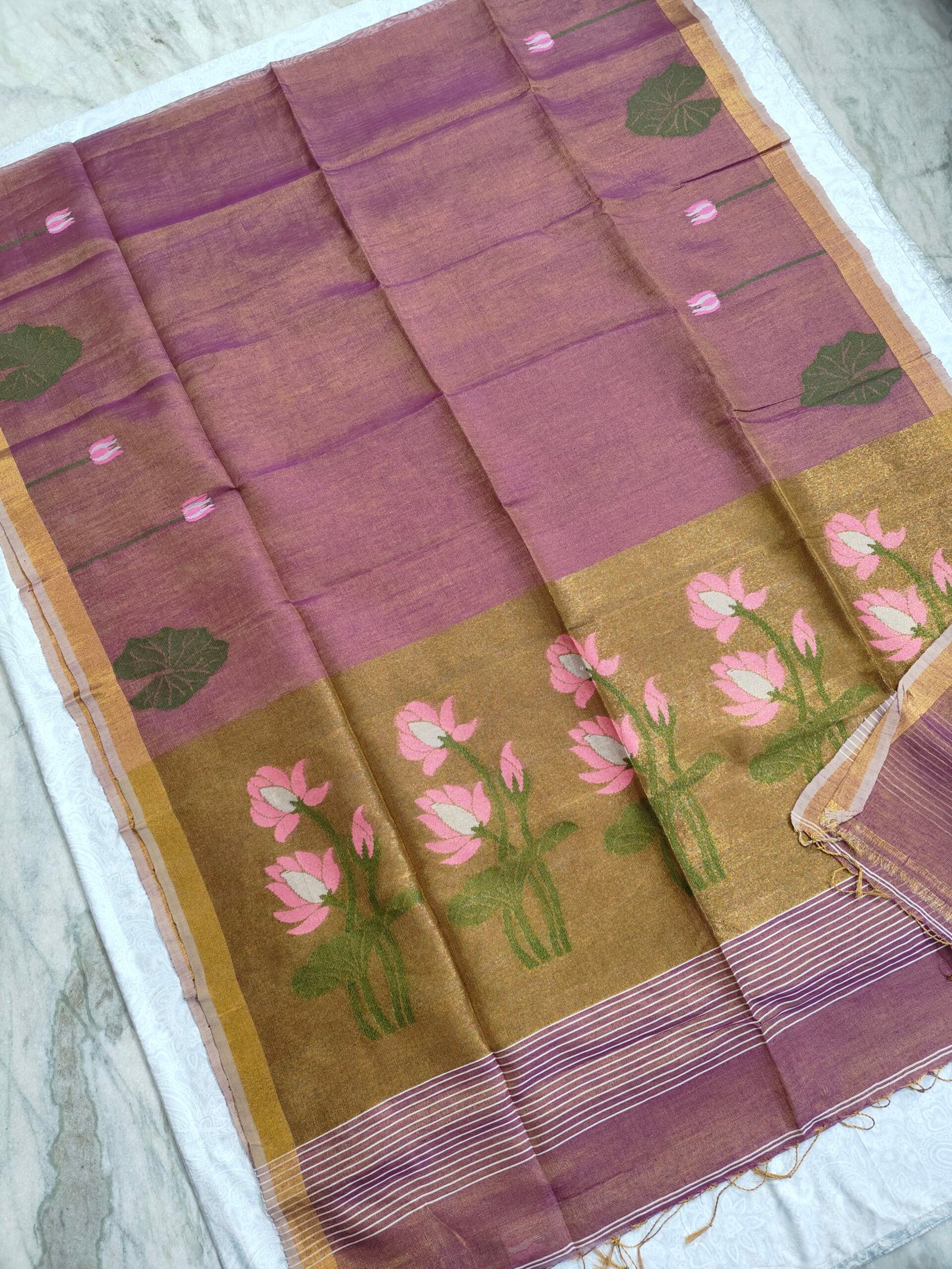 oplus_2097186 Tissue Lenin Handwoven Jamdani Saree with Paithani Pallu (TLPJ23) - Image 1