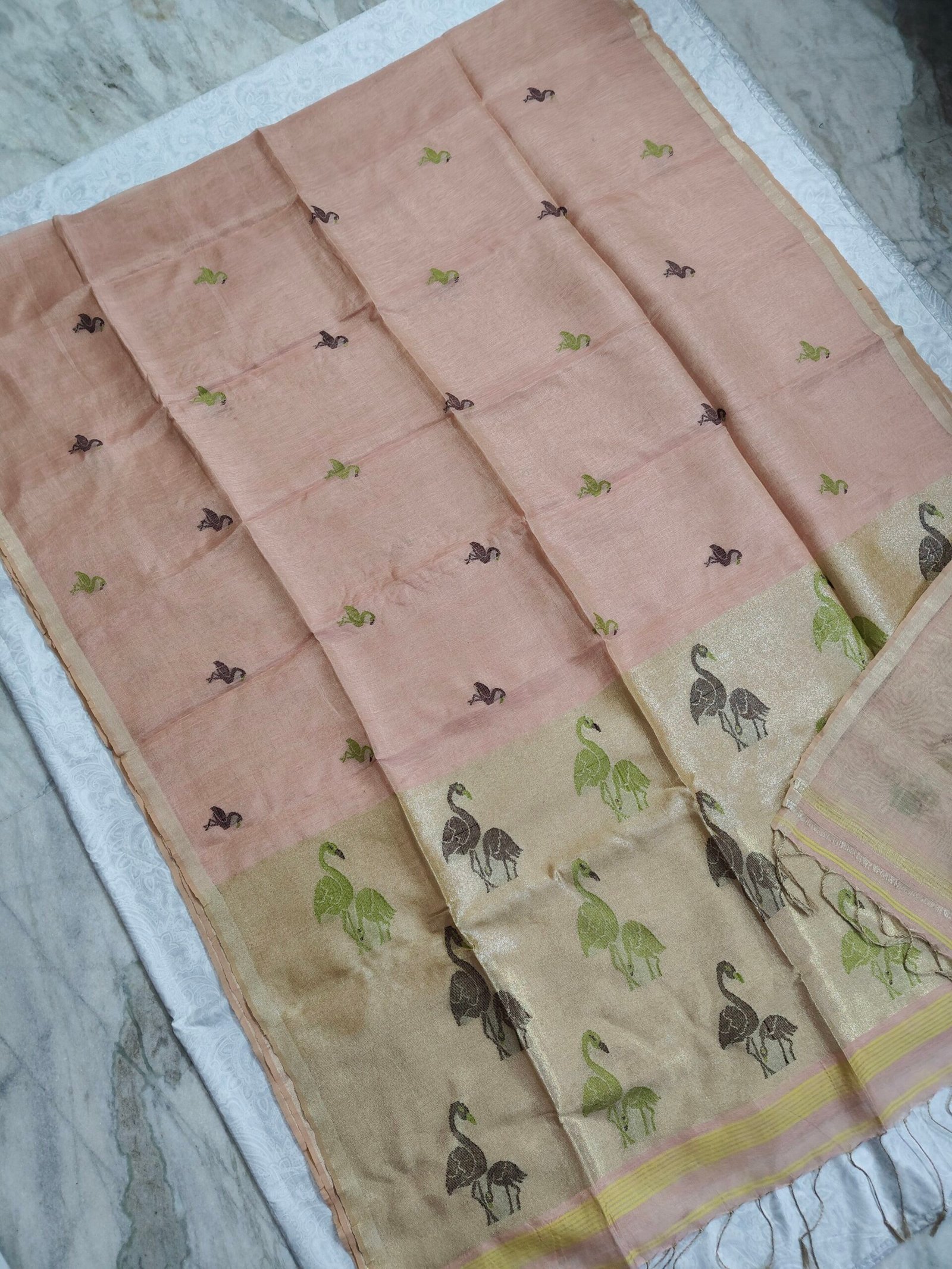 oplus_34 Tissue Lenin Handwoven Jamdani Saree with Paithani Pallu (TLPJ26) - Image 1