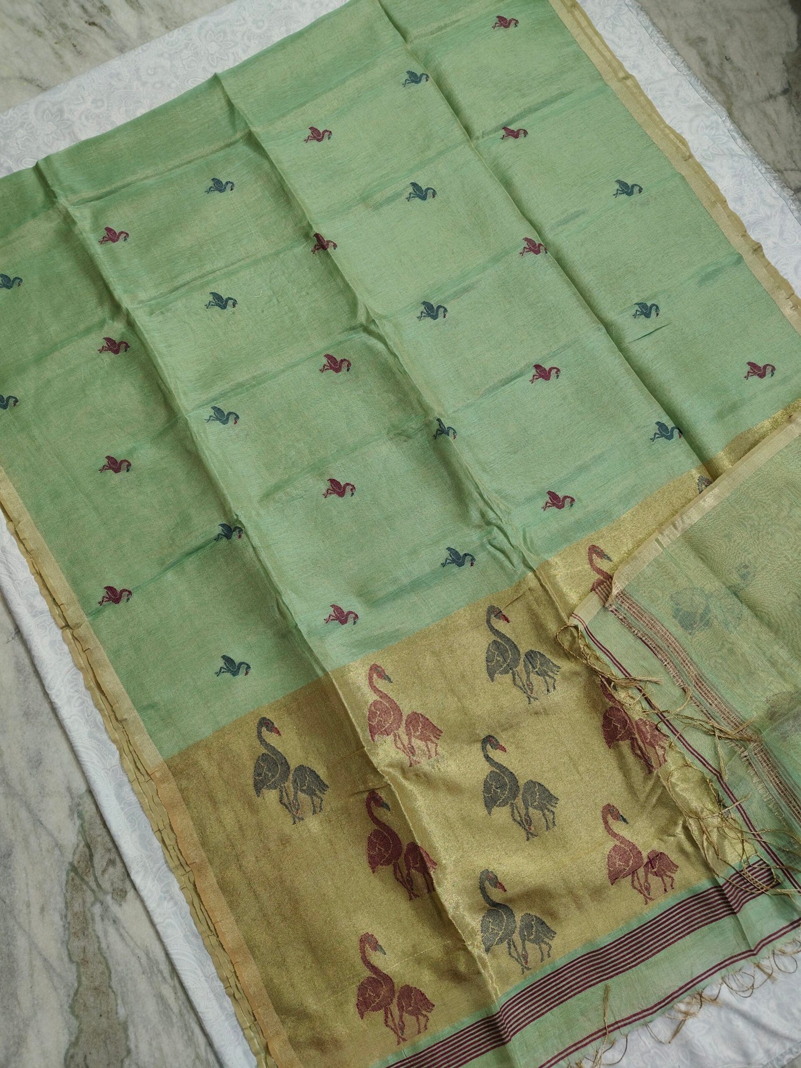 oplus_34 Tissue Lenin Handwoven Jamdani Saree with Paithani Pallu (TLPJ29) - Image 1